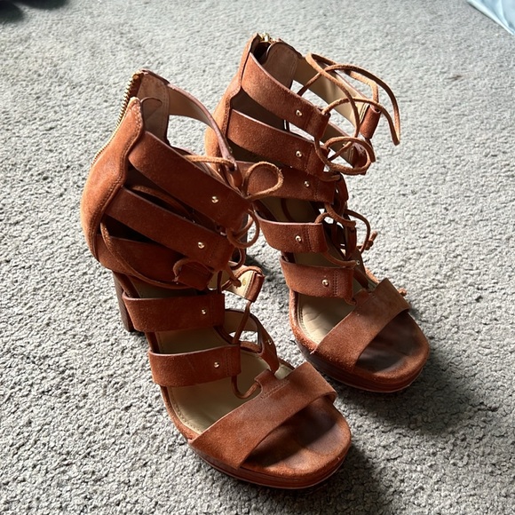 Michael Kors Brown lace up heels sandals size 6.5 - Picture 2 of 3